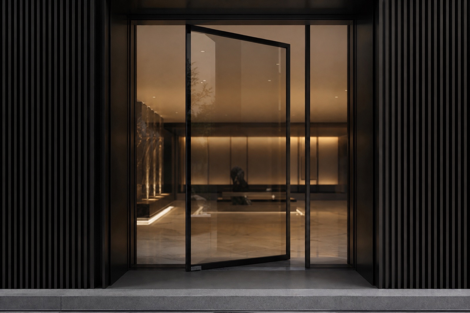 Balanced door high-end hotel entrance
